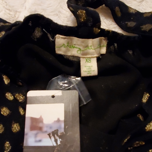 NWT Staring at Stars shirt - Picture 6 of 7